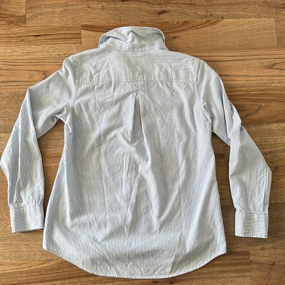 Vineyard Vines Button Down Shirt - Picture 2 of 4